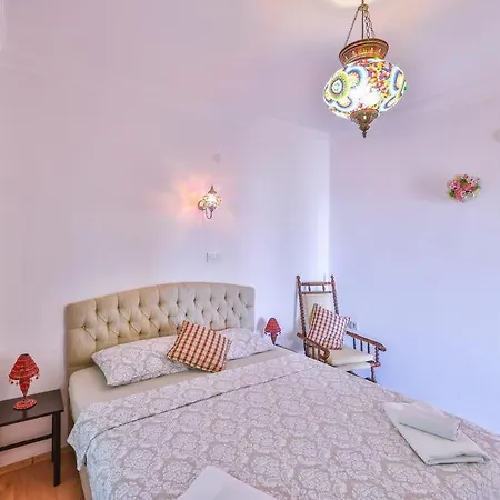 Sesta For 2 People In Center Kas
